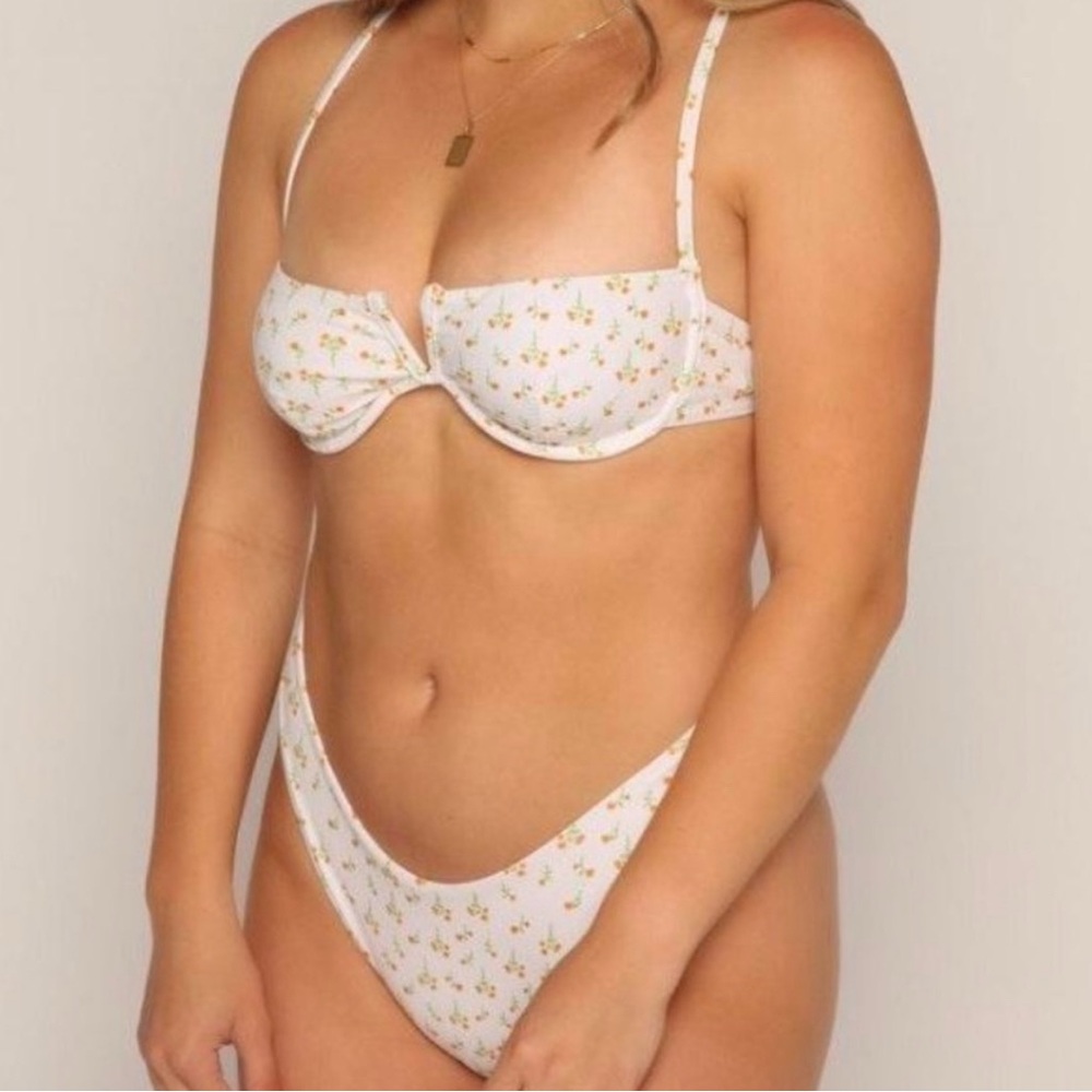 Sunny Bunny Swim Sofia white/yellow floral bikini-top size med bottom large NWOT